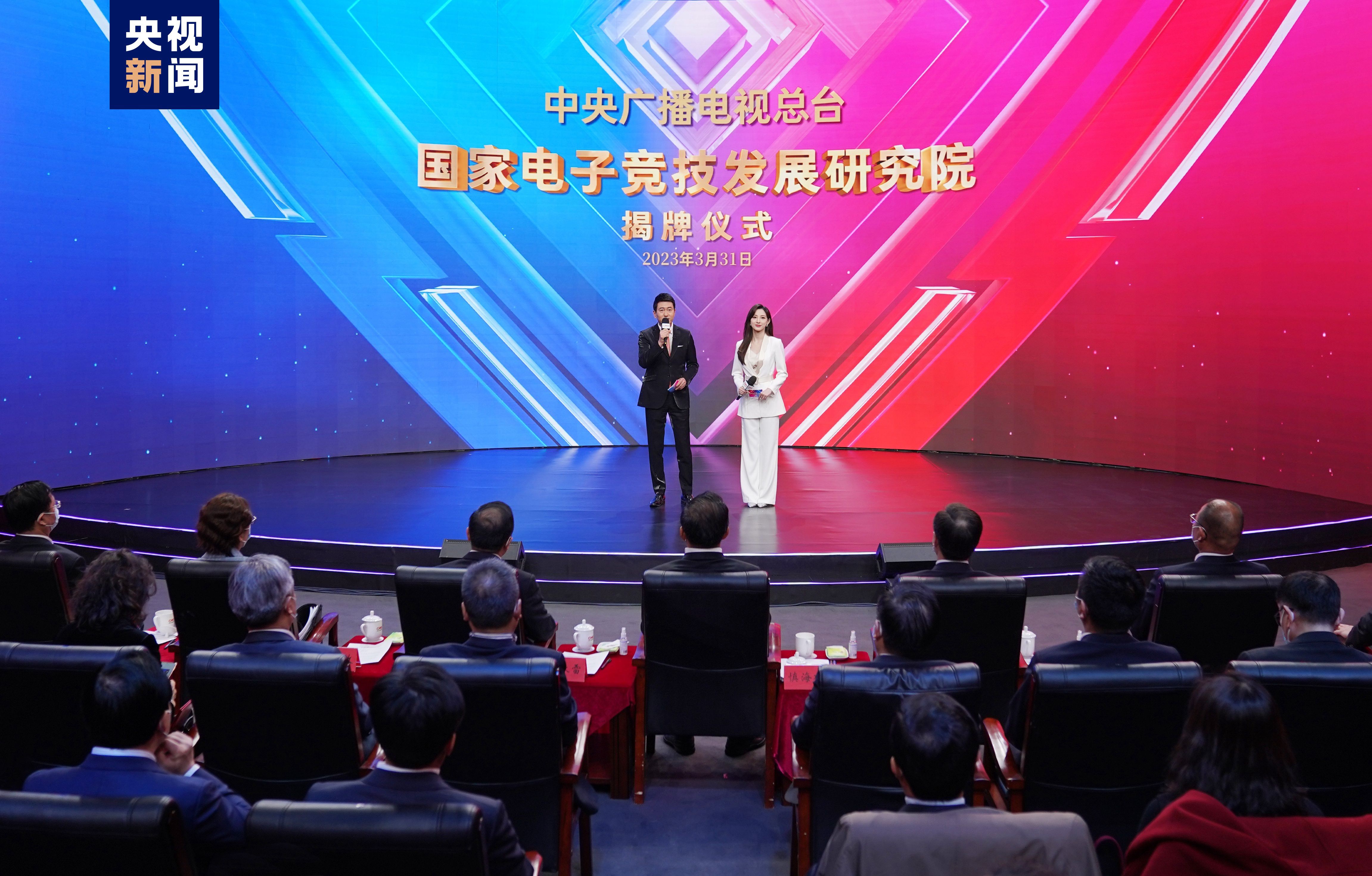 <strong>“早晚一杯，個(gè)子高高？”圣元奶粉廣告語(yǔ)惹爭(zhēng)議</strong>